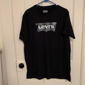 Levi’s T-Shirt!